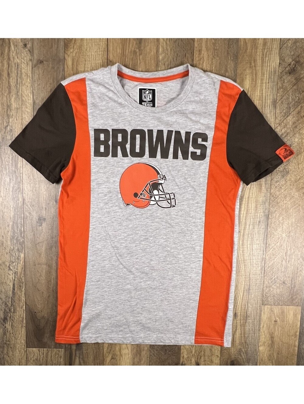 Cleveland Browns NFL Team Apparel Women’s Colorblock Gray T-Shirt Small Dawgs